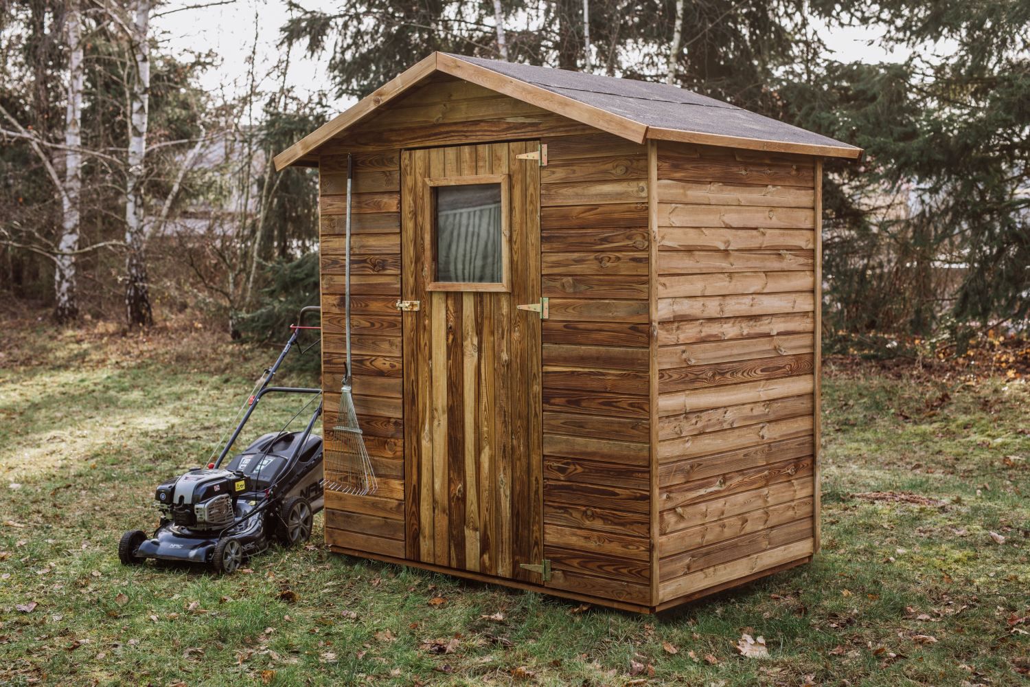 Gerätehaus Hohenegg, FSC®, kesseldruckimprägniert braun - Außenmaße mit Dach: 200 x 153 x 210 cm (L x B x H)