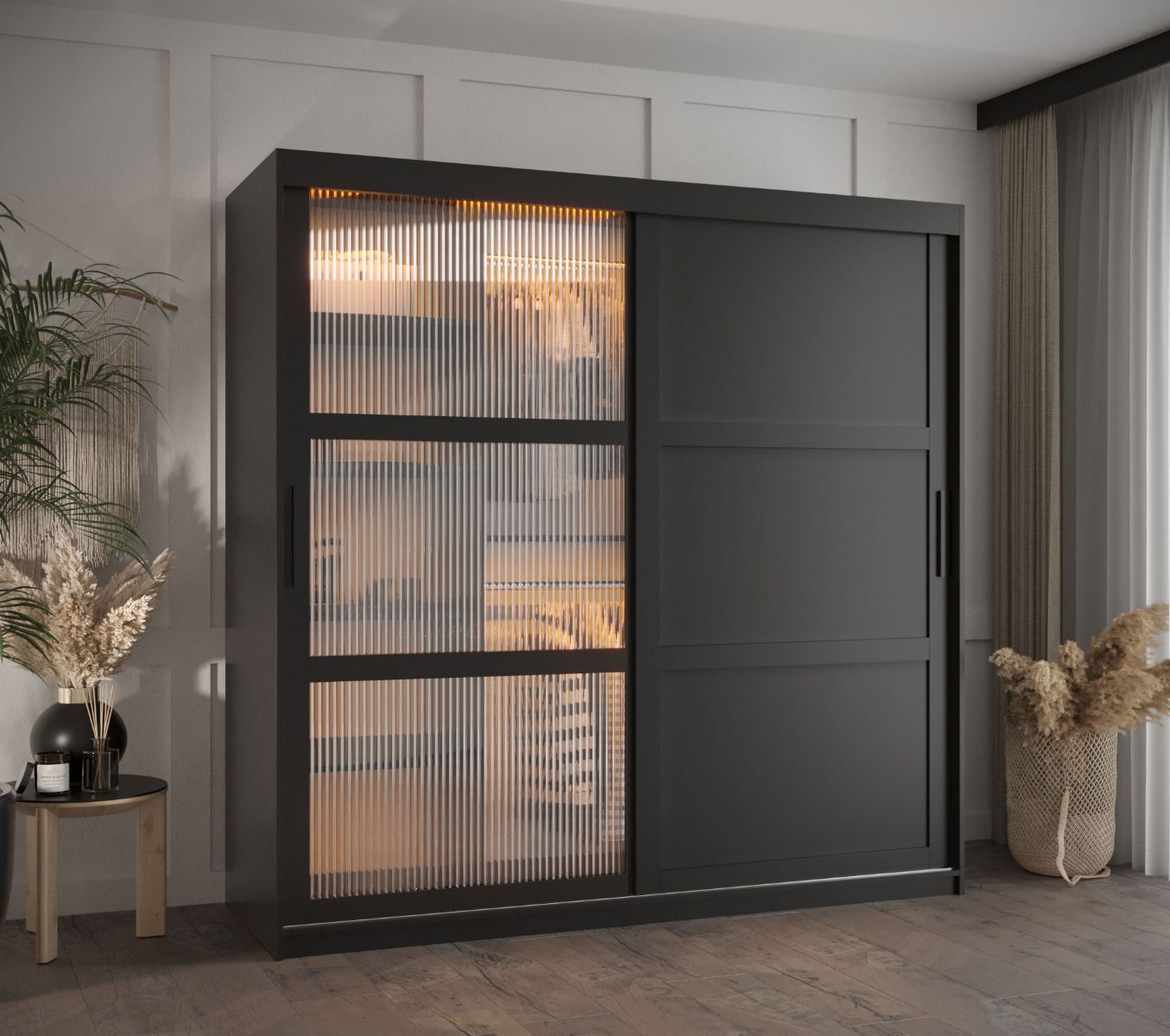 Schiebetürenschrank im edlen Design Nadelhorn 32, Griffe: Schwarz, Schwarz Matt, Maße: 200 x 180 x 62 cm, gewölbten Glas, 10 Fächer, 2 Kleiderstangen